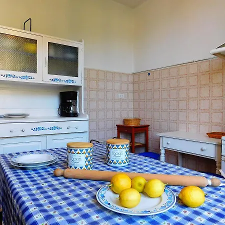 Signorile In Villa! Apartament